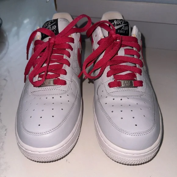 Nike Air Force 1 Low size 8.5 - Picture 4 of 7